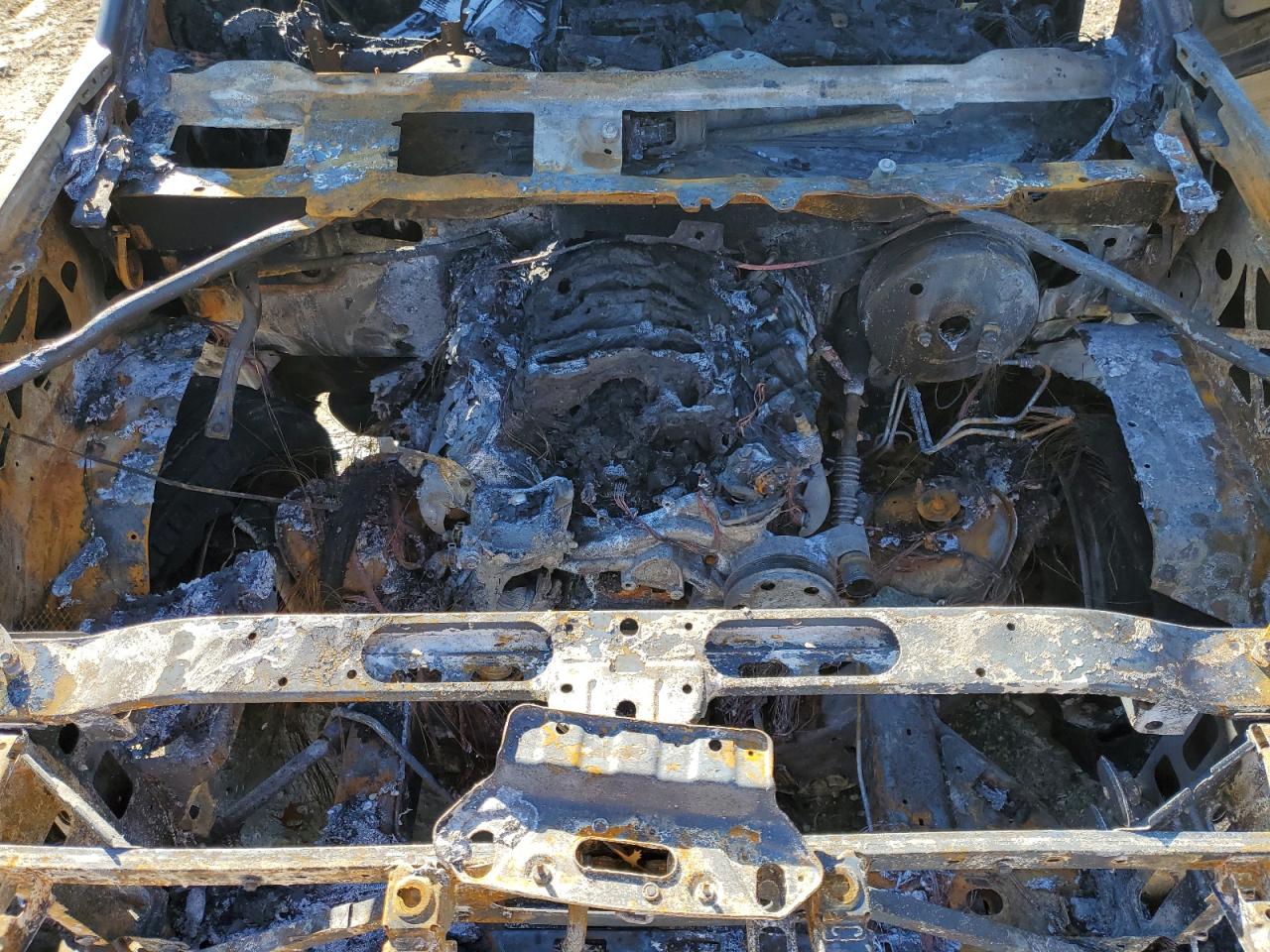 Chevrolet Silverado K1500 Image 3