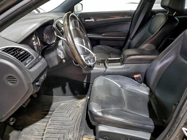 Chrysler 300 Image 3