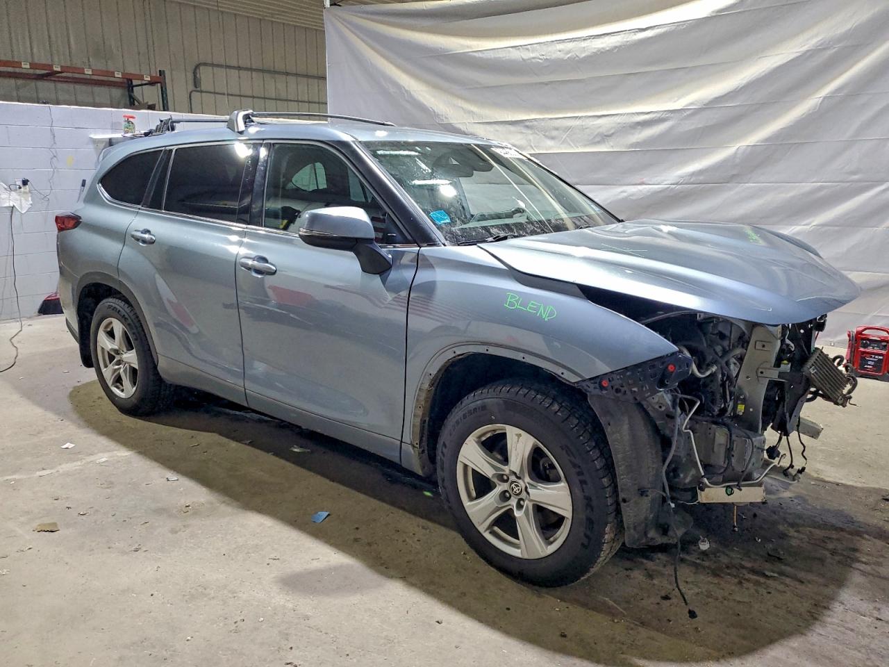 Toyota Highlander L Image 9