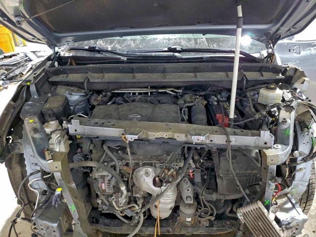 Toyota Highlander L Image 2