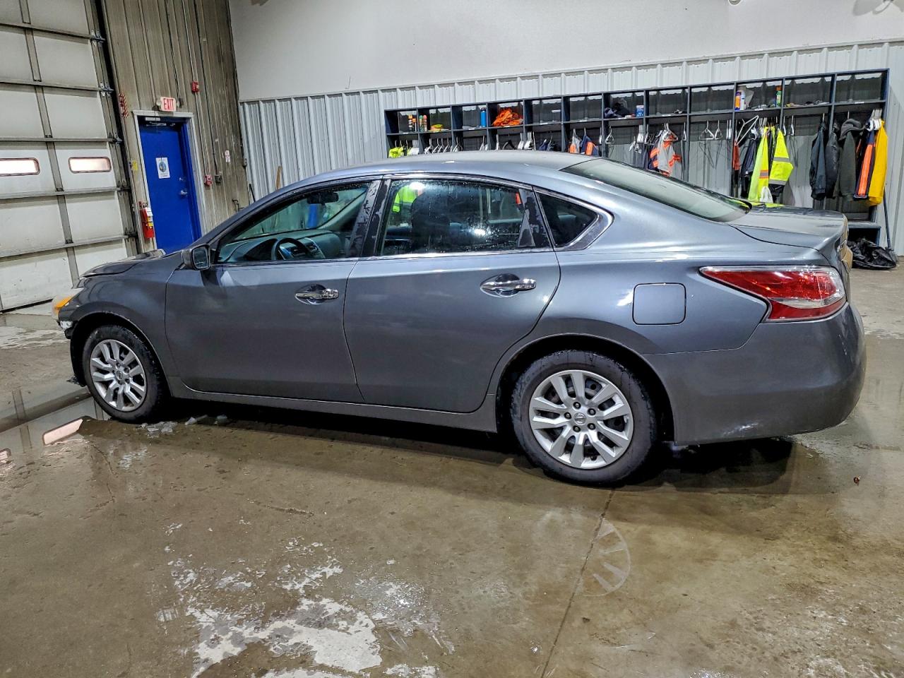 Nissan Altima 2.5 Image 6