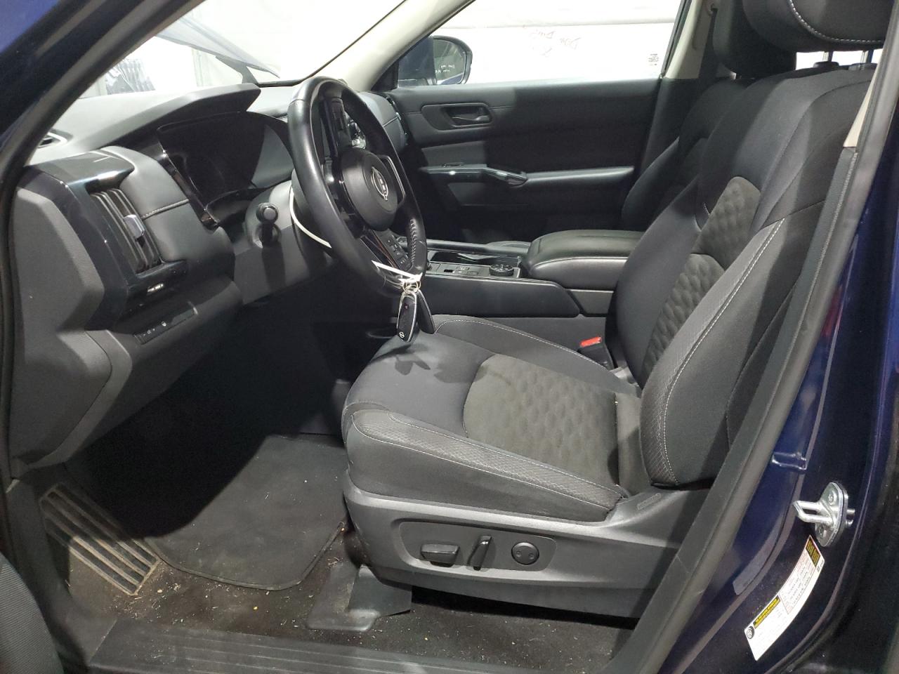 Nissan Pathfinder Sv Image 13