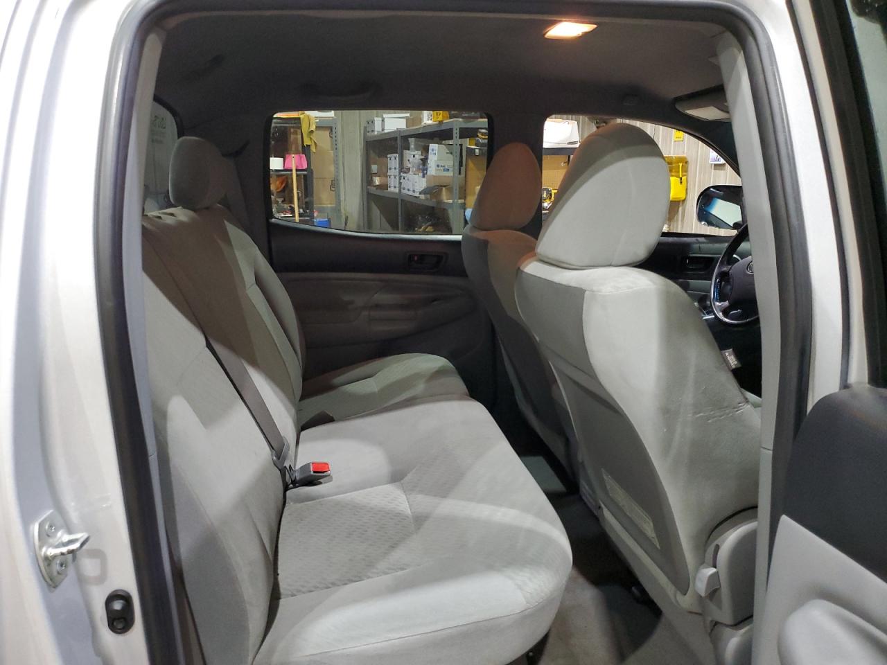 Toyota Tacoma Double Cab Long Bed Image 4