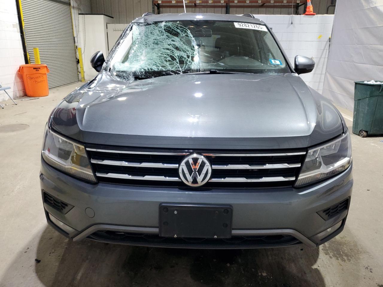 Volkswagen Tiguan Se Image 5