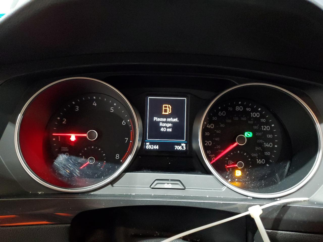 Volkswagen Tiguan Se Image 8