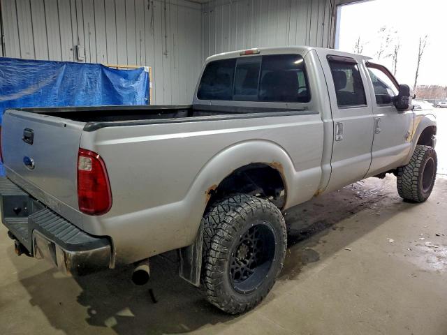 Ford F-350 Super Duty Image 4