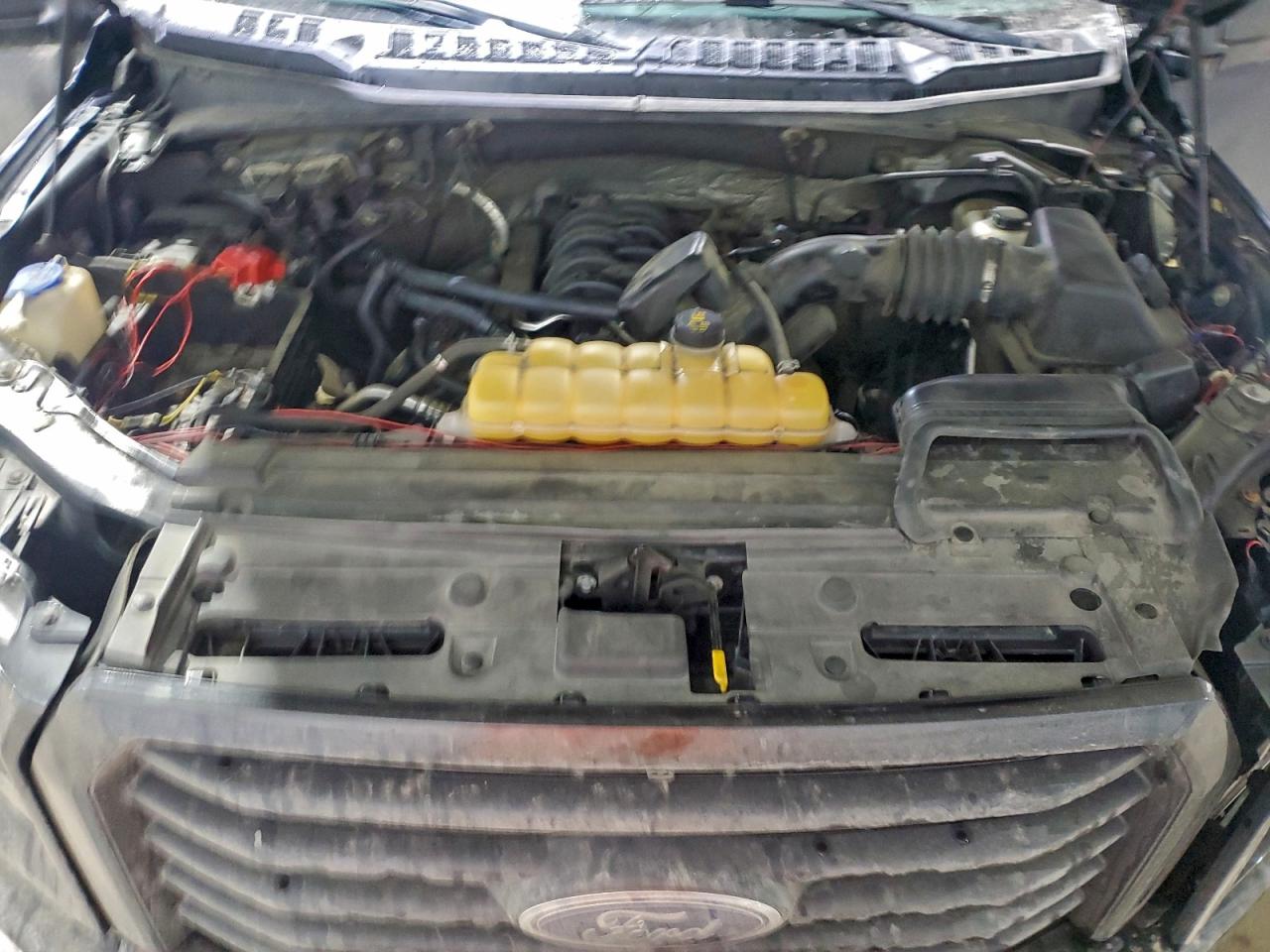 Ford F-150 Super Cab Image 9