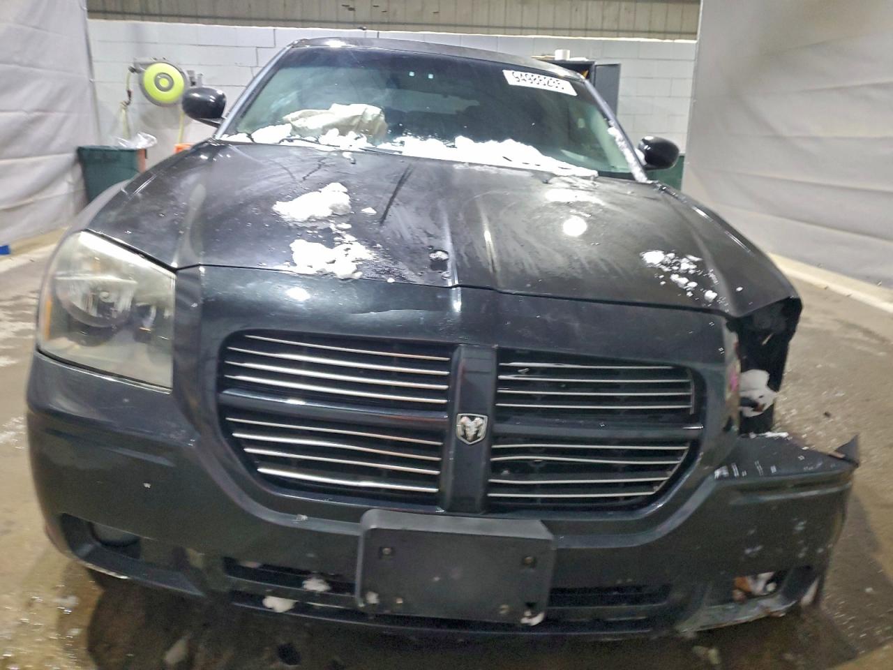 Dodge Magnum Sxt Image 9