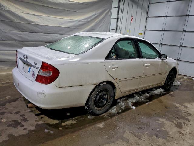 Toyota Camry Le Image 12