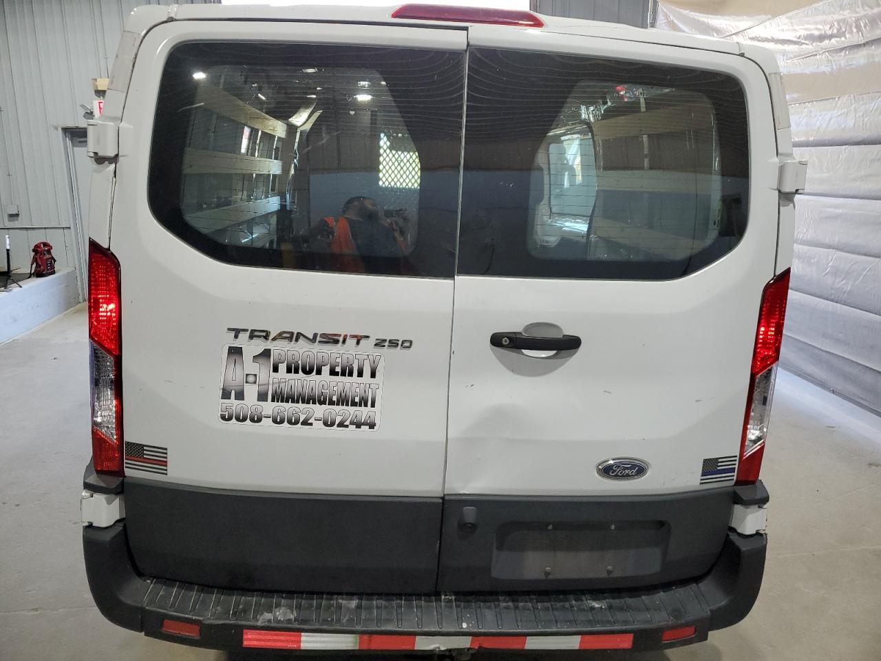 Ford Transit T-250 Image 9