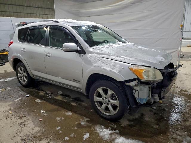 Toyota RAV4 Limited Image 4