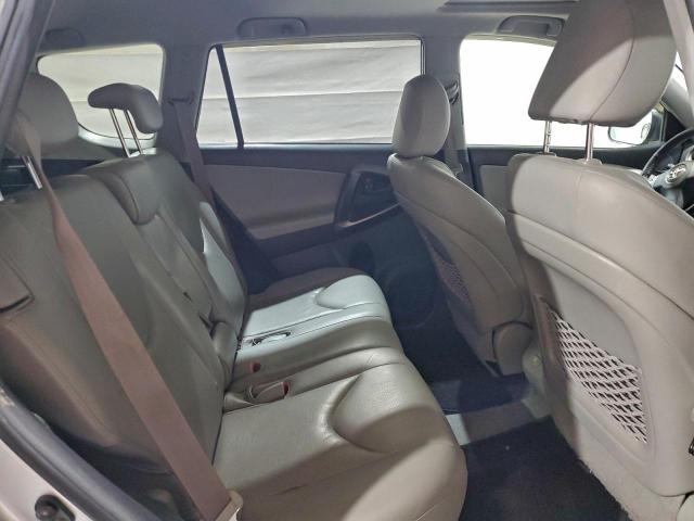 Toyota RAV4 Limited Image 13