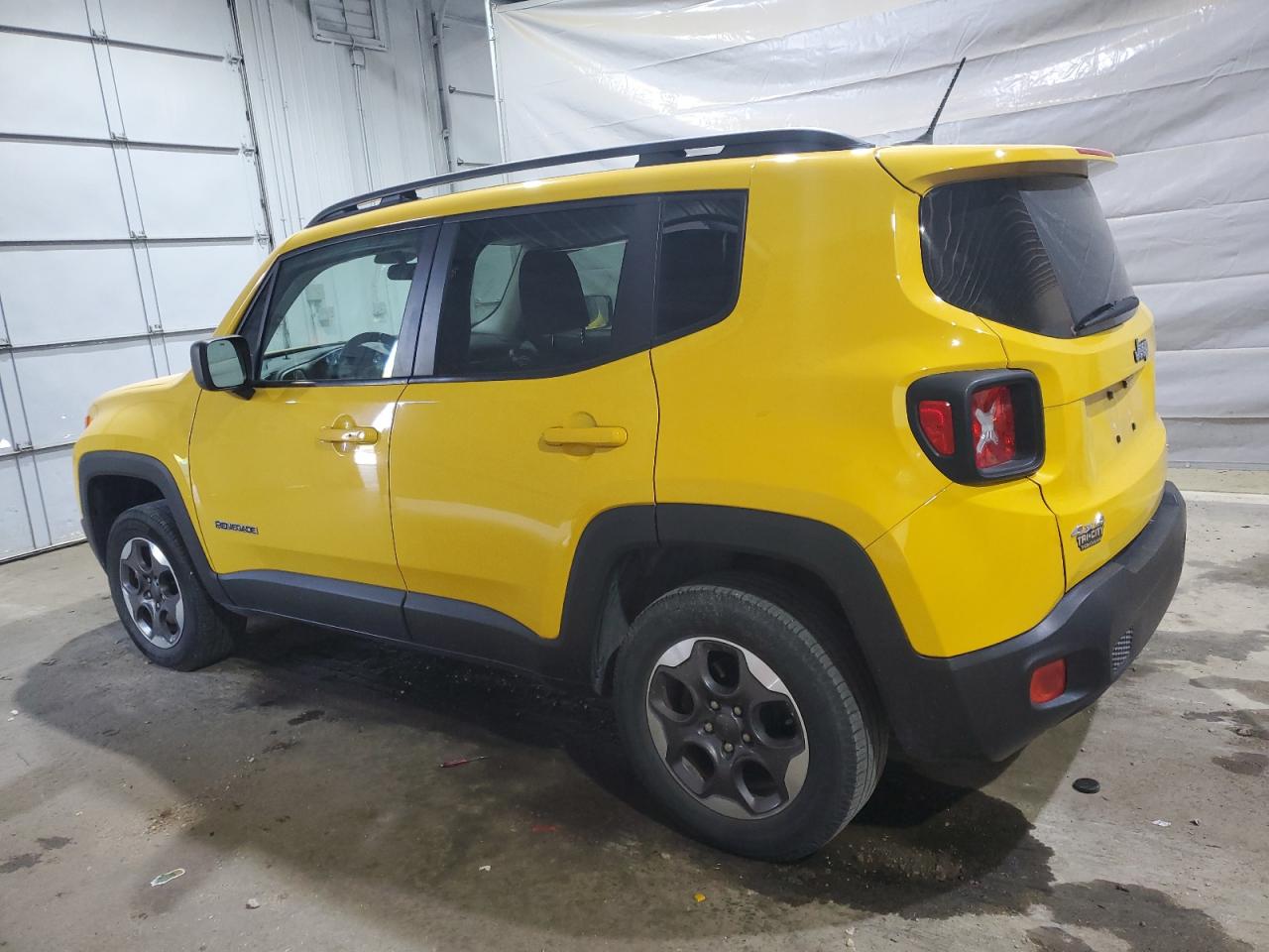 Jeep Renegade Sport Image 2