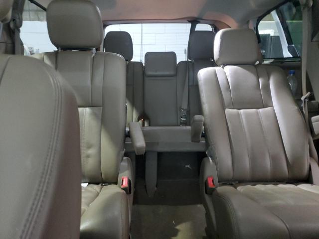 Chrysler Minivan Touring Image 13