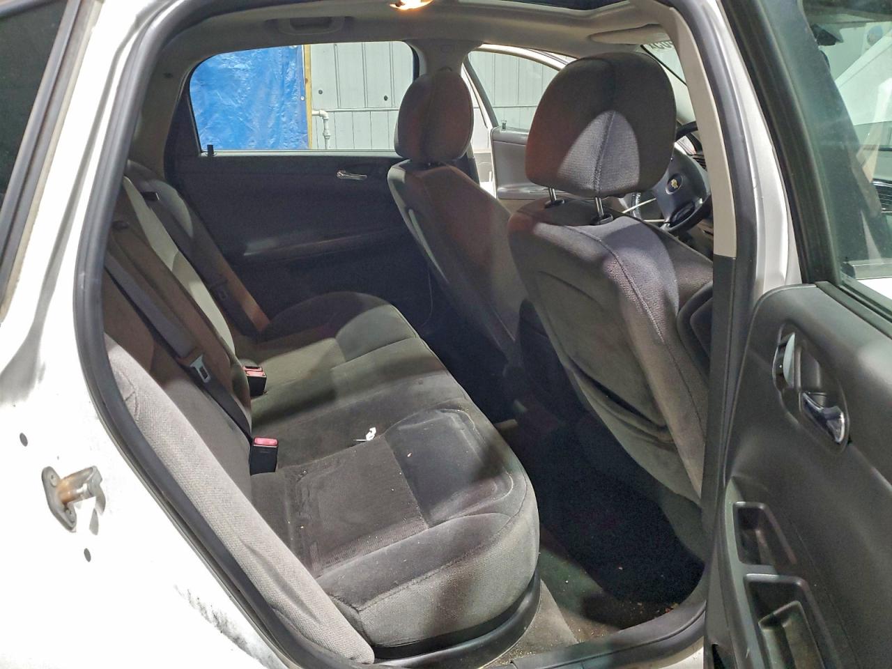 Chevrolet Impala Lt Image 8