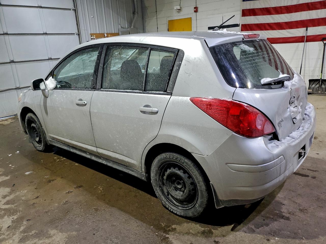 Nissan Versa S Image 4