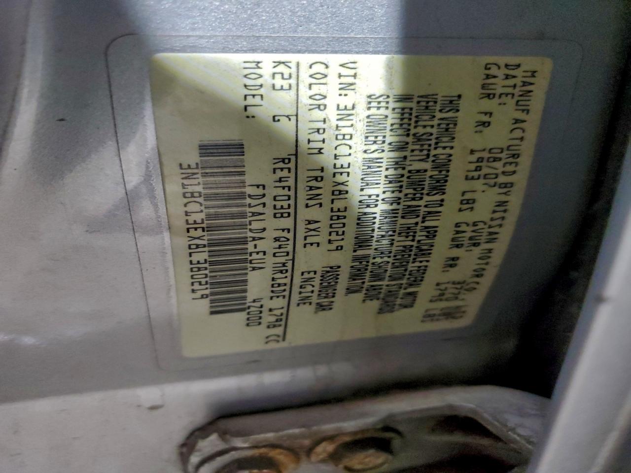 Nissan Versa S Image 8