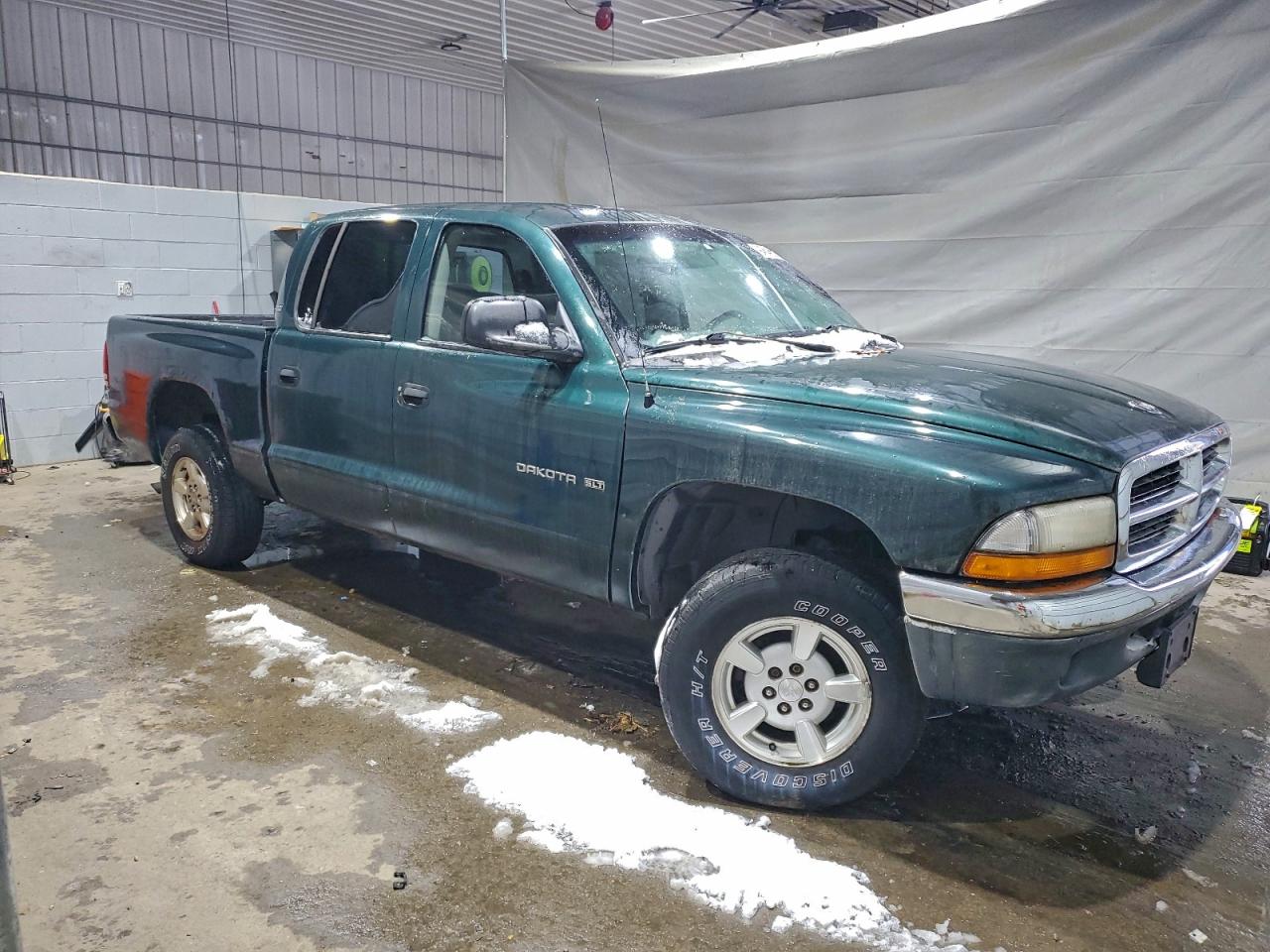 Dodge Dakota Quad Image 4
