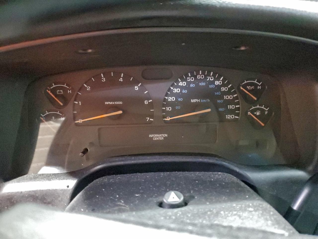 Dodge Dakota Quad Image 7