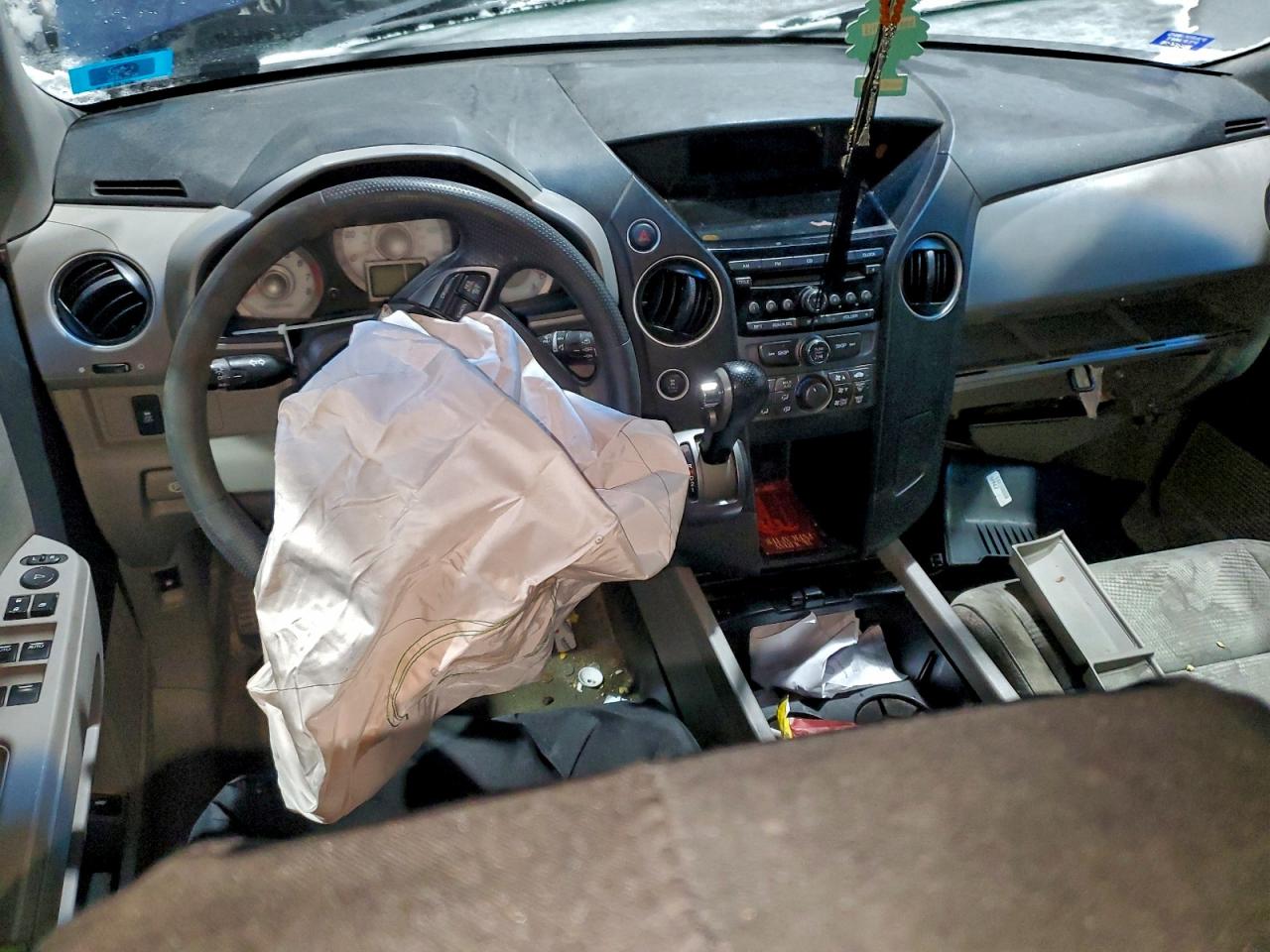 Honda Pilot Lx Image 12