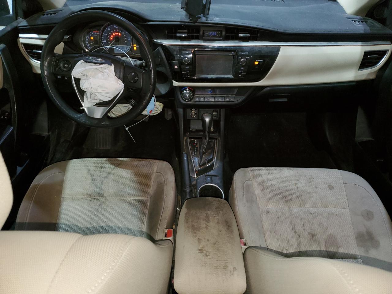 Toyota Corolla L Image 8