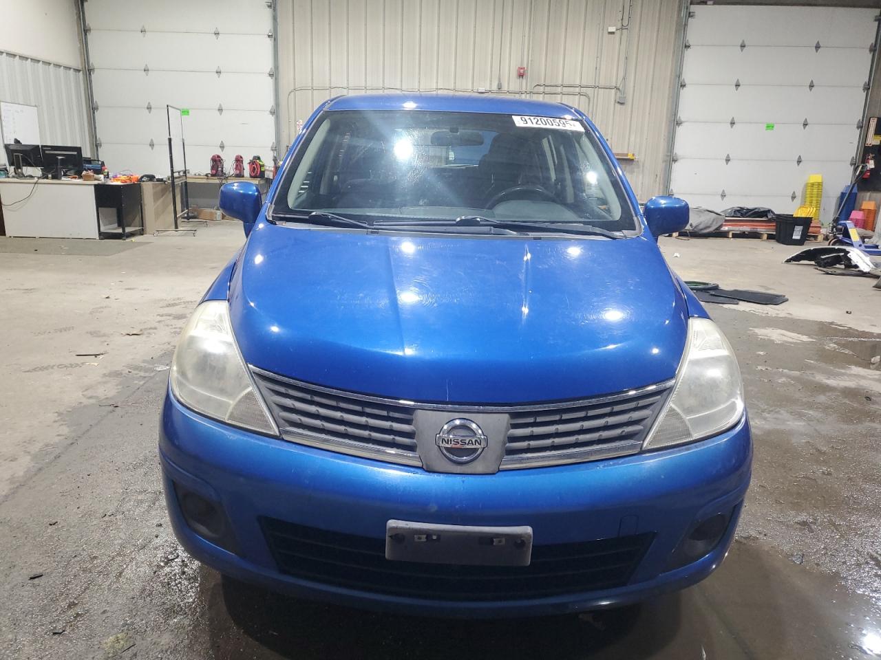Nissan Versa S Image 4