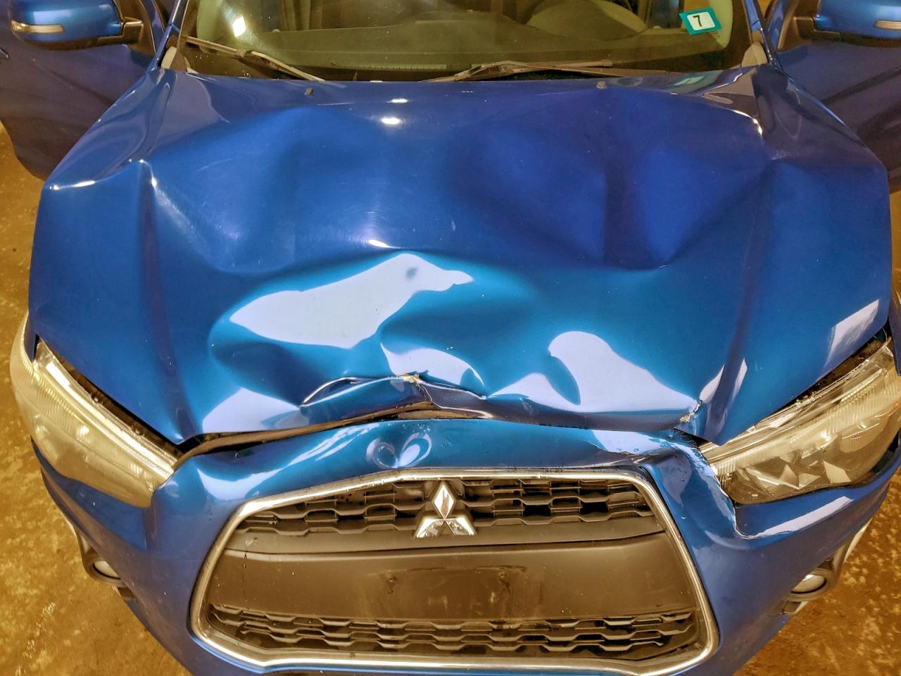 Mitsubishi Outlander Se Image 11