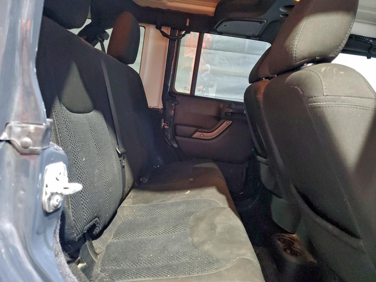 Jeep Wrangler Sport Image 7