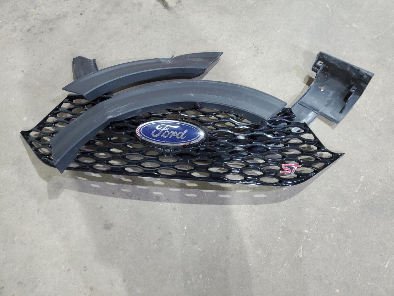 Ford Explorer St Image 7