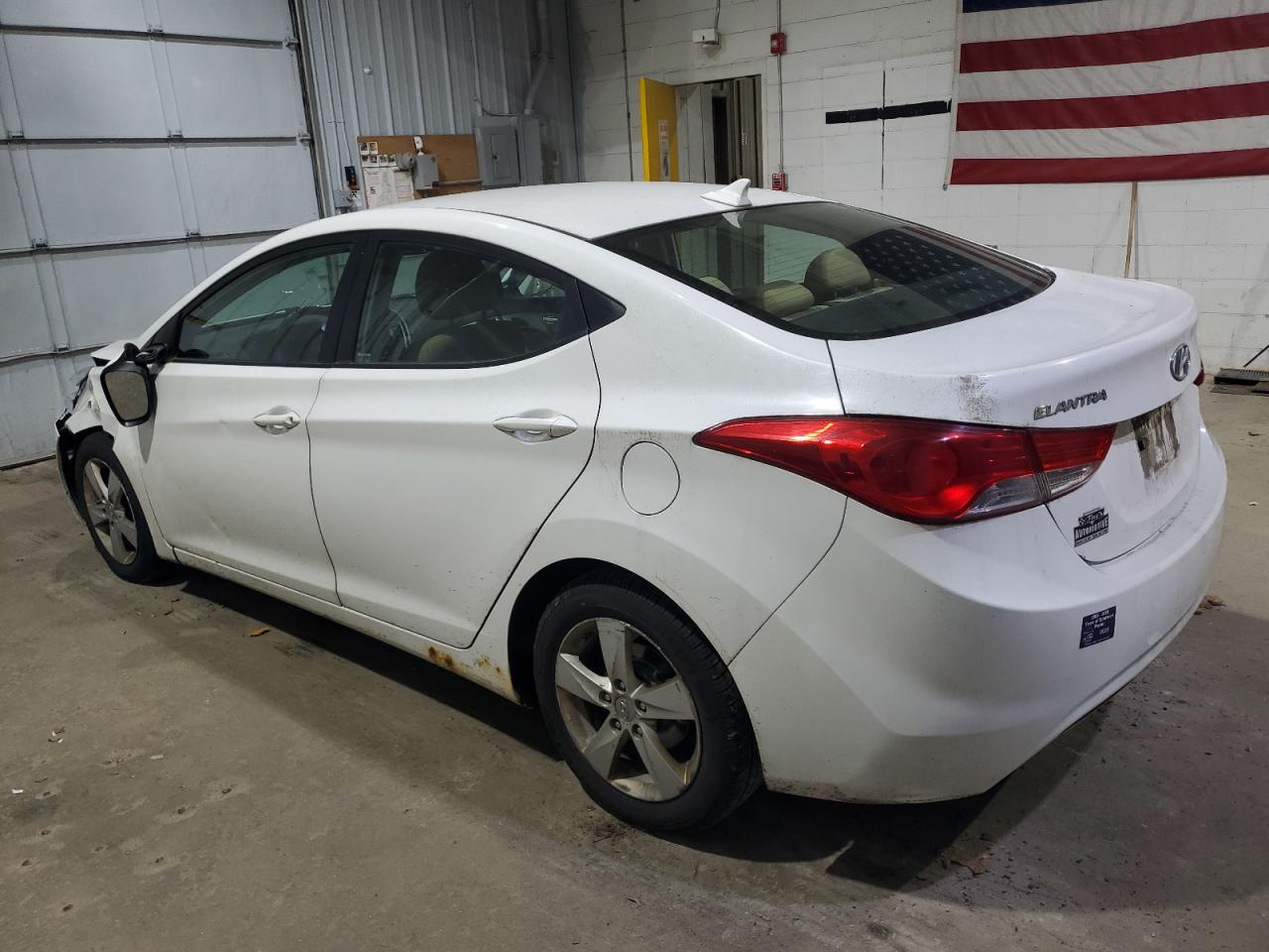 Hyundai ELANTRA Gls Image 2