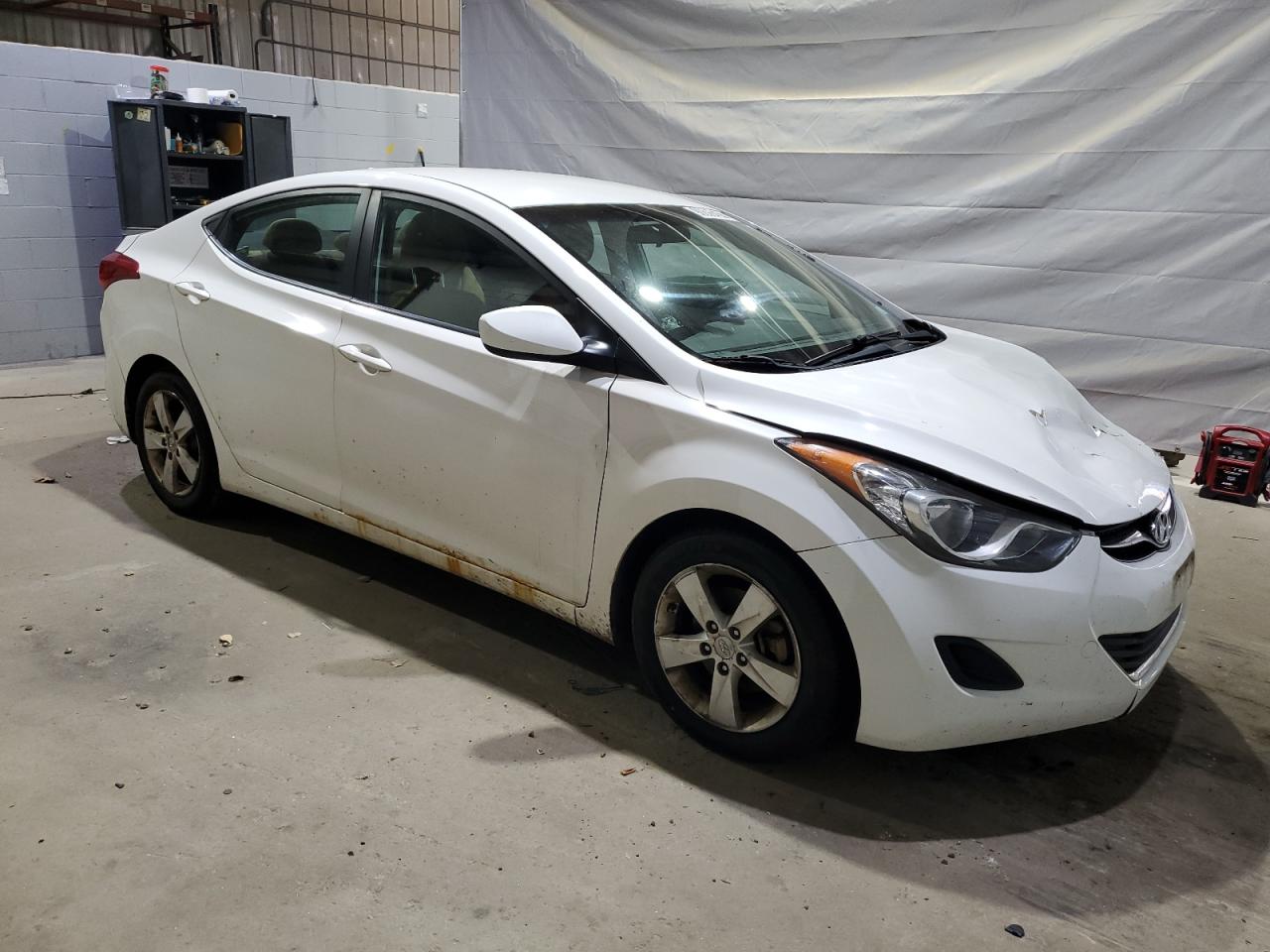 Hyundai ELANTRA Gls Image 4