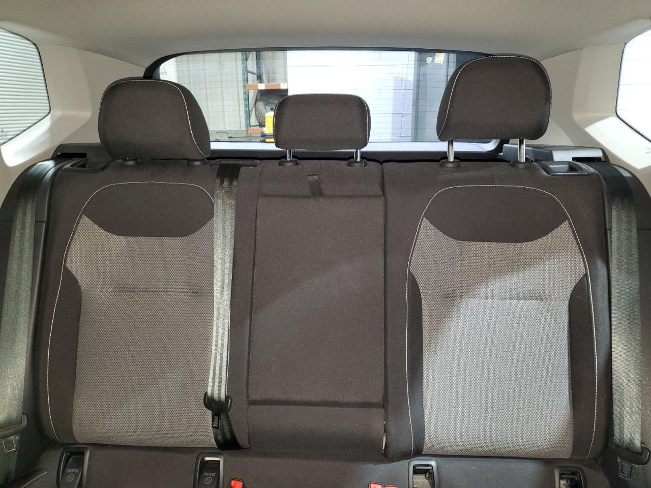 Volkswagen Taos S Image 12