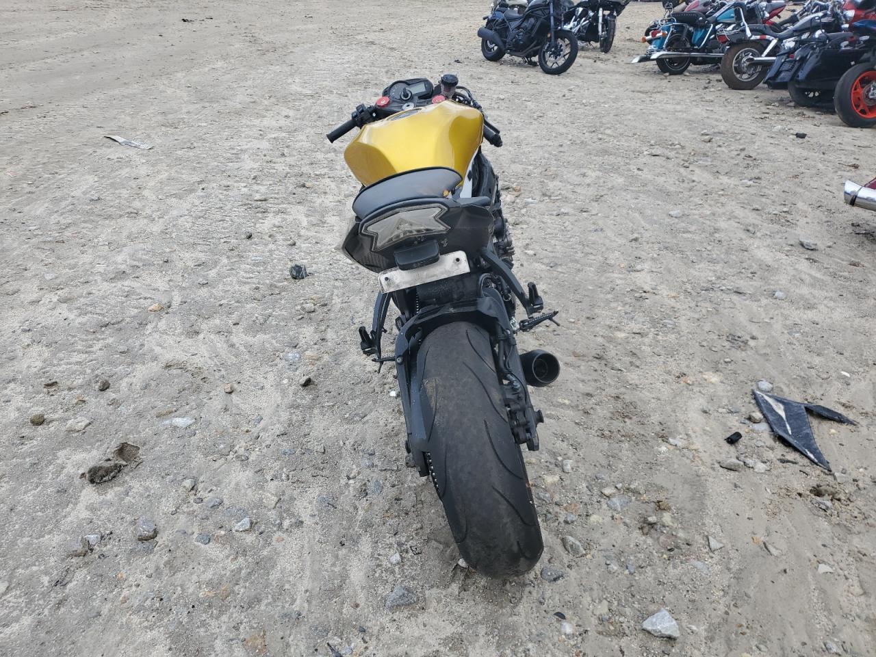 Kawasaki Ninja 600 E Image 6