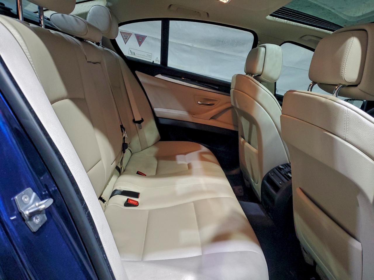 BMW 5 Series Xi Image 7