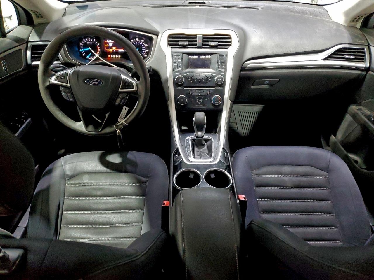 Ford Fusion Se Image 4