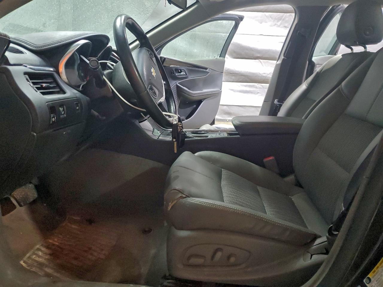 Chevrolet Impala Lt Image 10