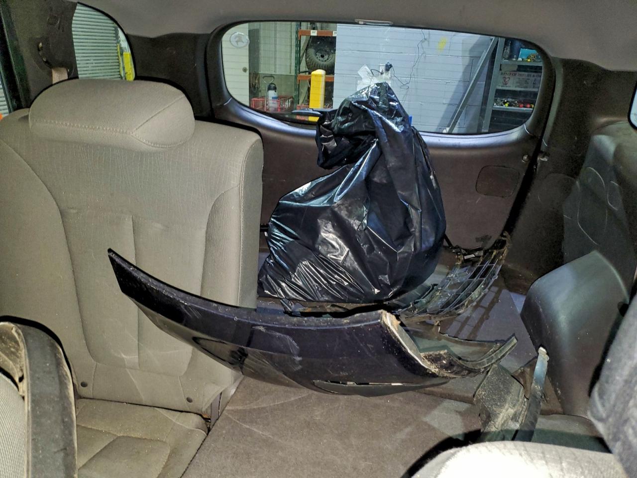 Hyundai SANTA FE Gls Image 9