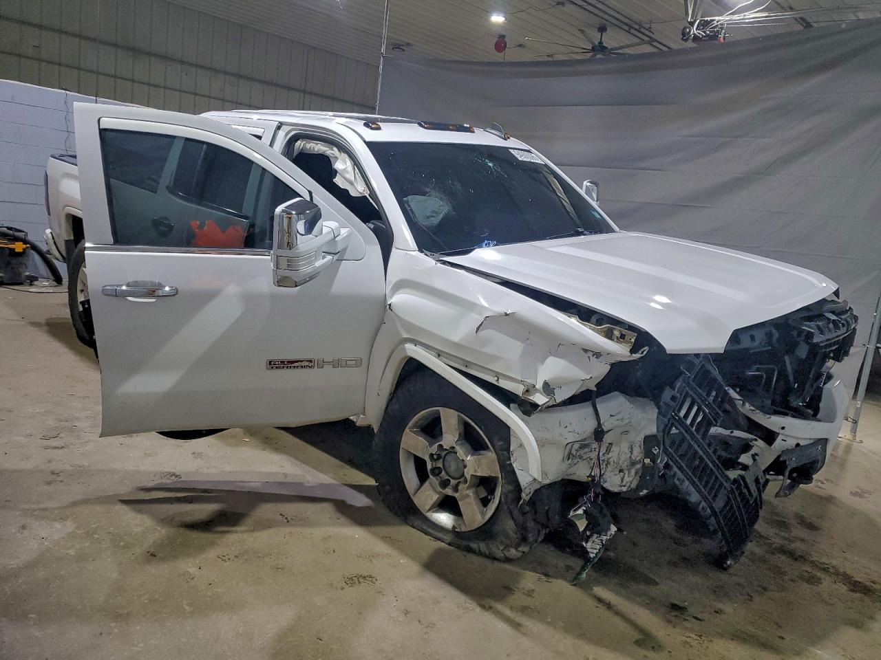 GMC Sierra K2500 Slt Image 4