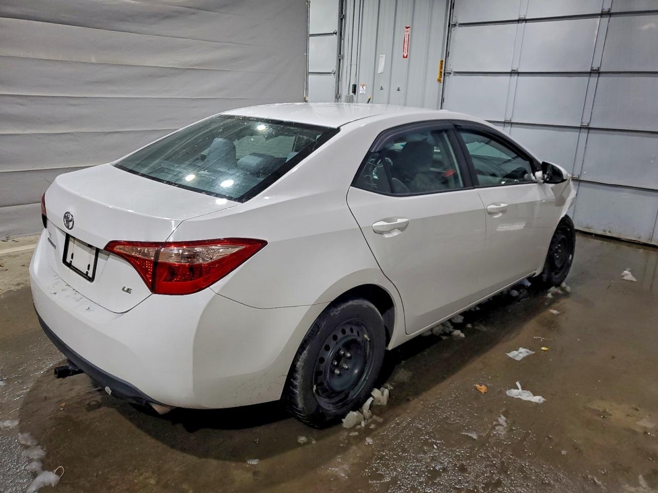 Toyota Corolla L Image 2