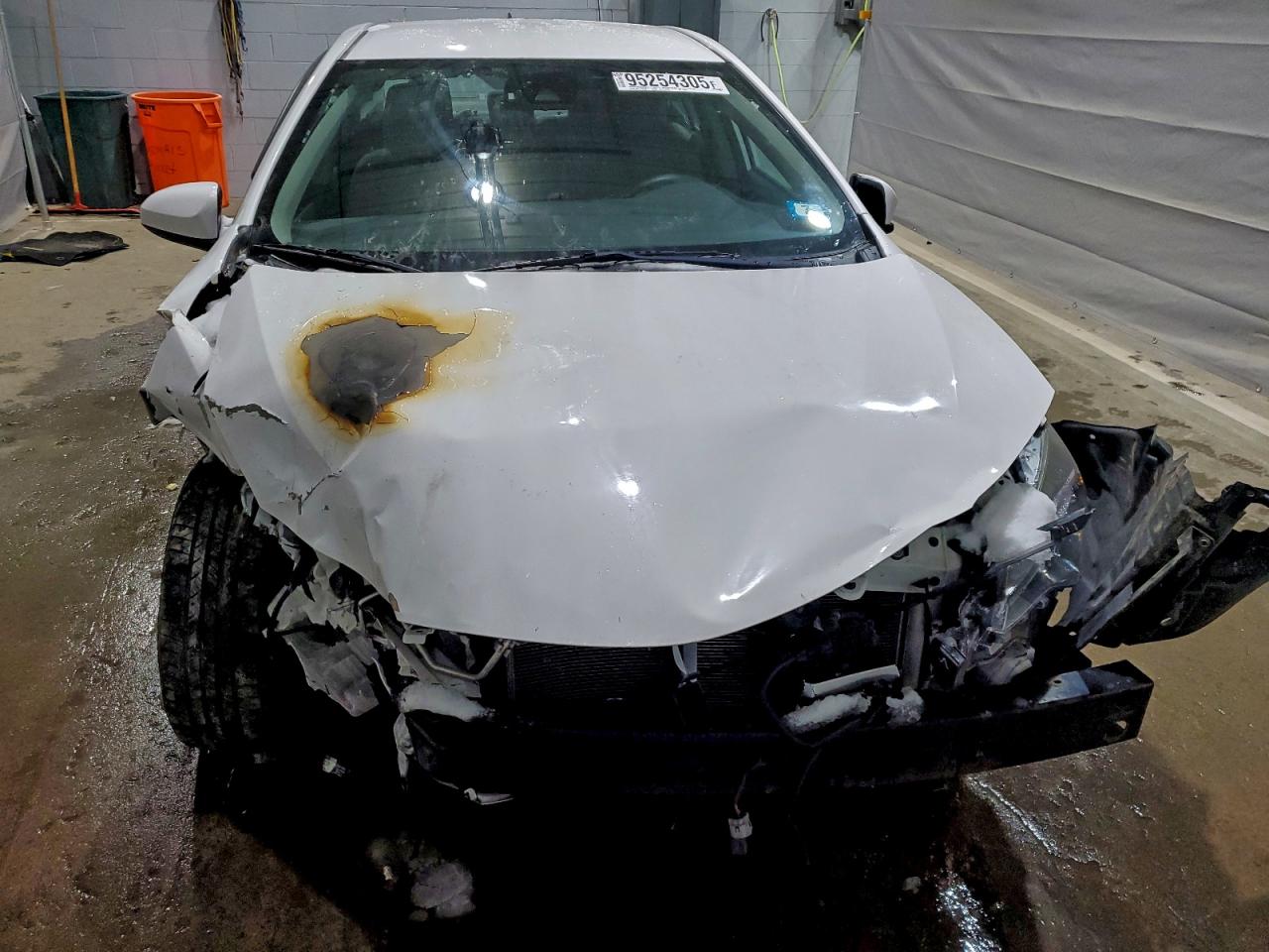 Toyota Corolla L Image 6