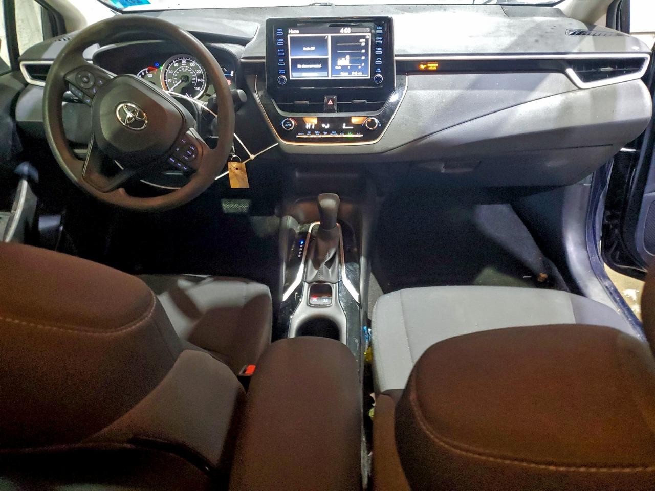 Toyota Corolla Le Image 3