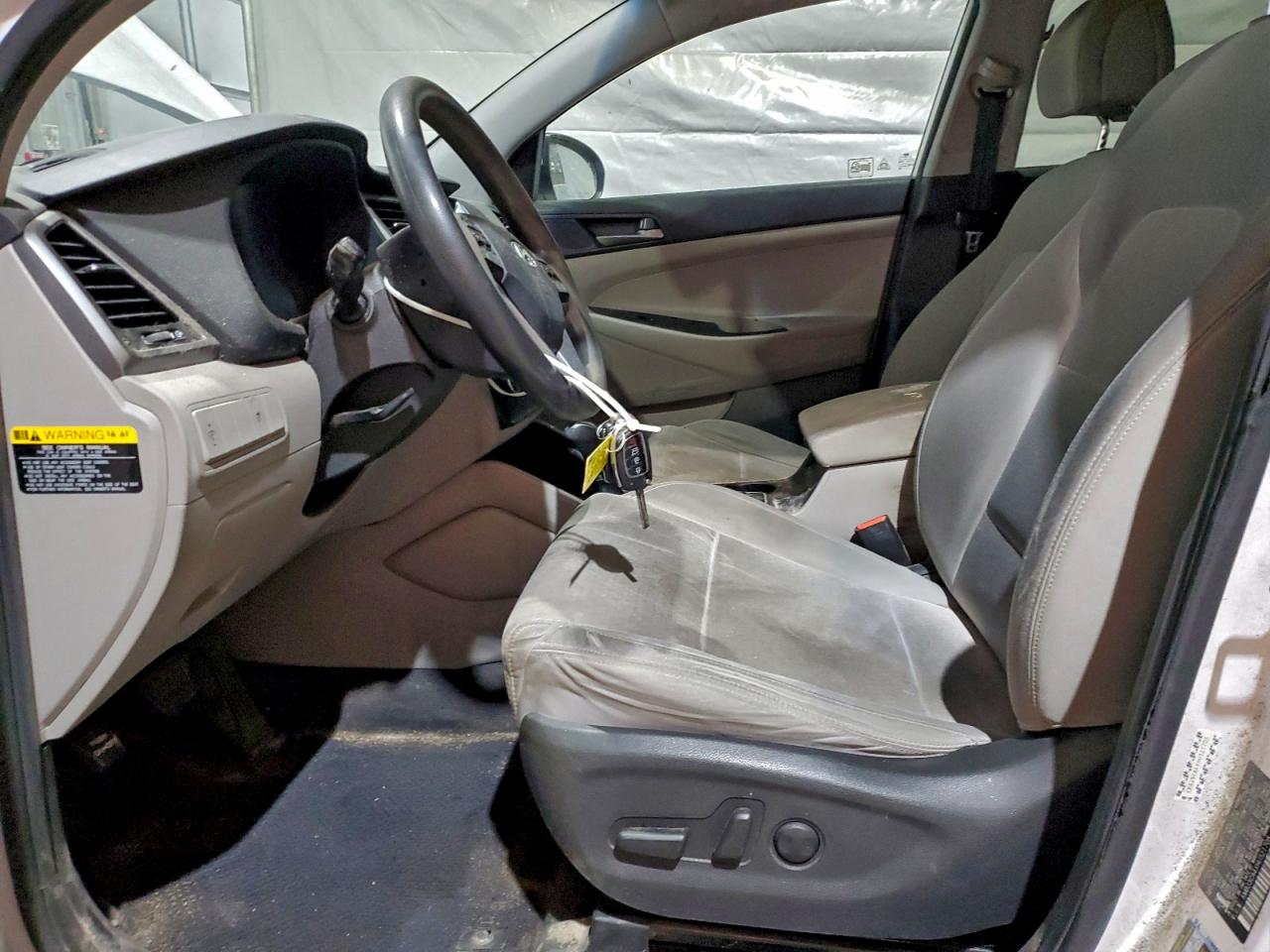 Hyundai TUCSON Limited Image 11