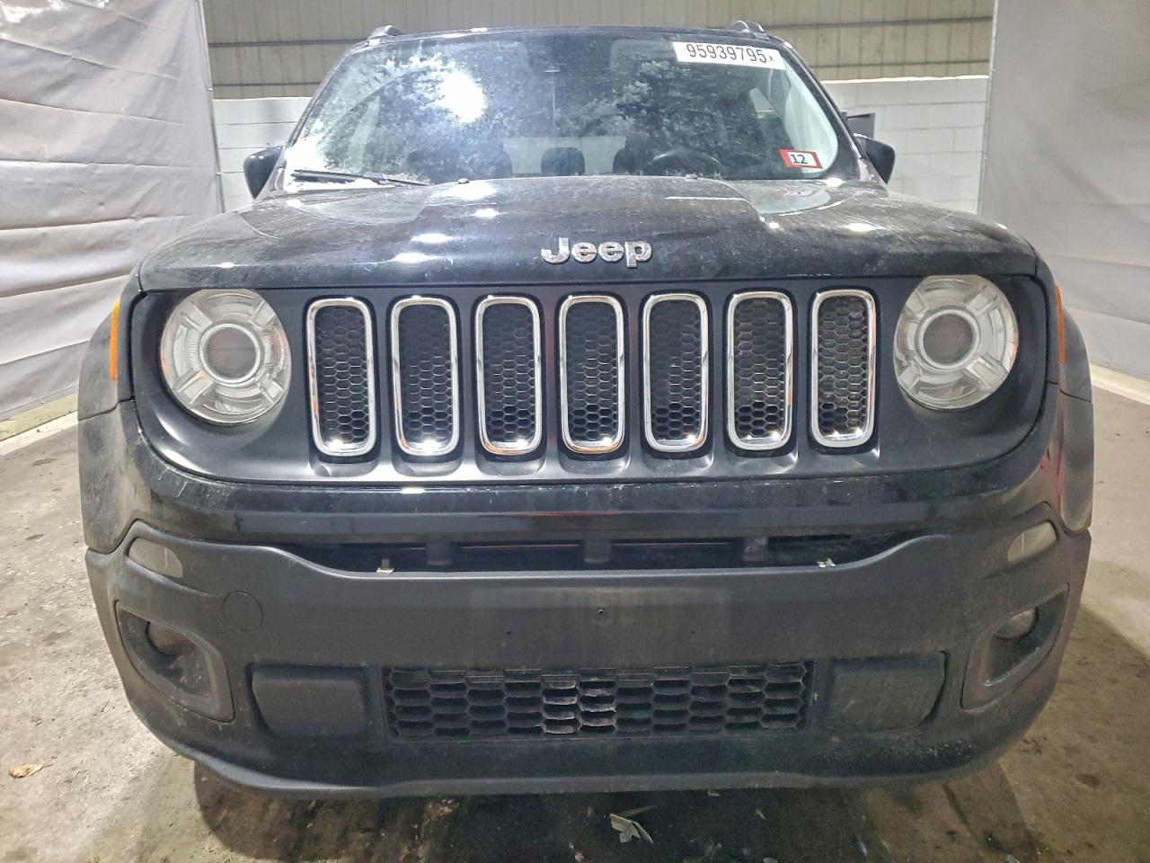 Jeep Renegade Latitude Image 11