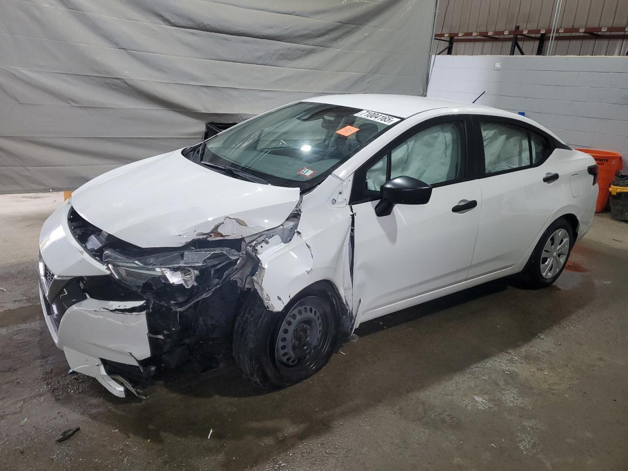 Nissan Versa S Image 1