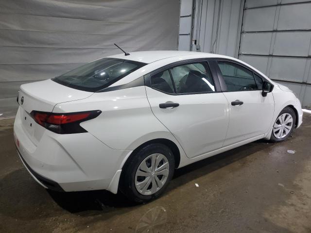 Nissan Versa S Image 4