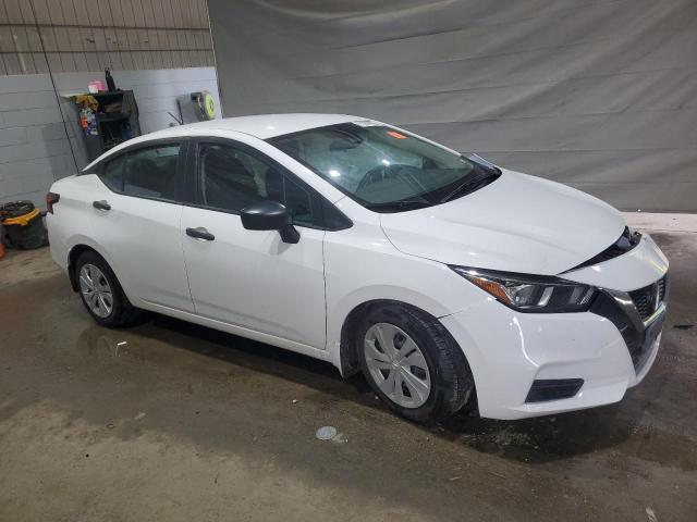 Nissan Versa S Image 3