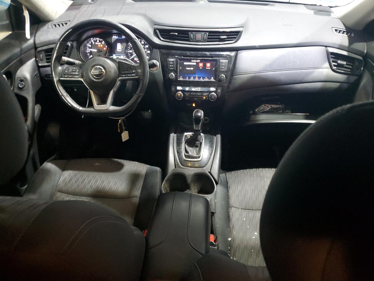 Nissan Rogue S Image 4