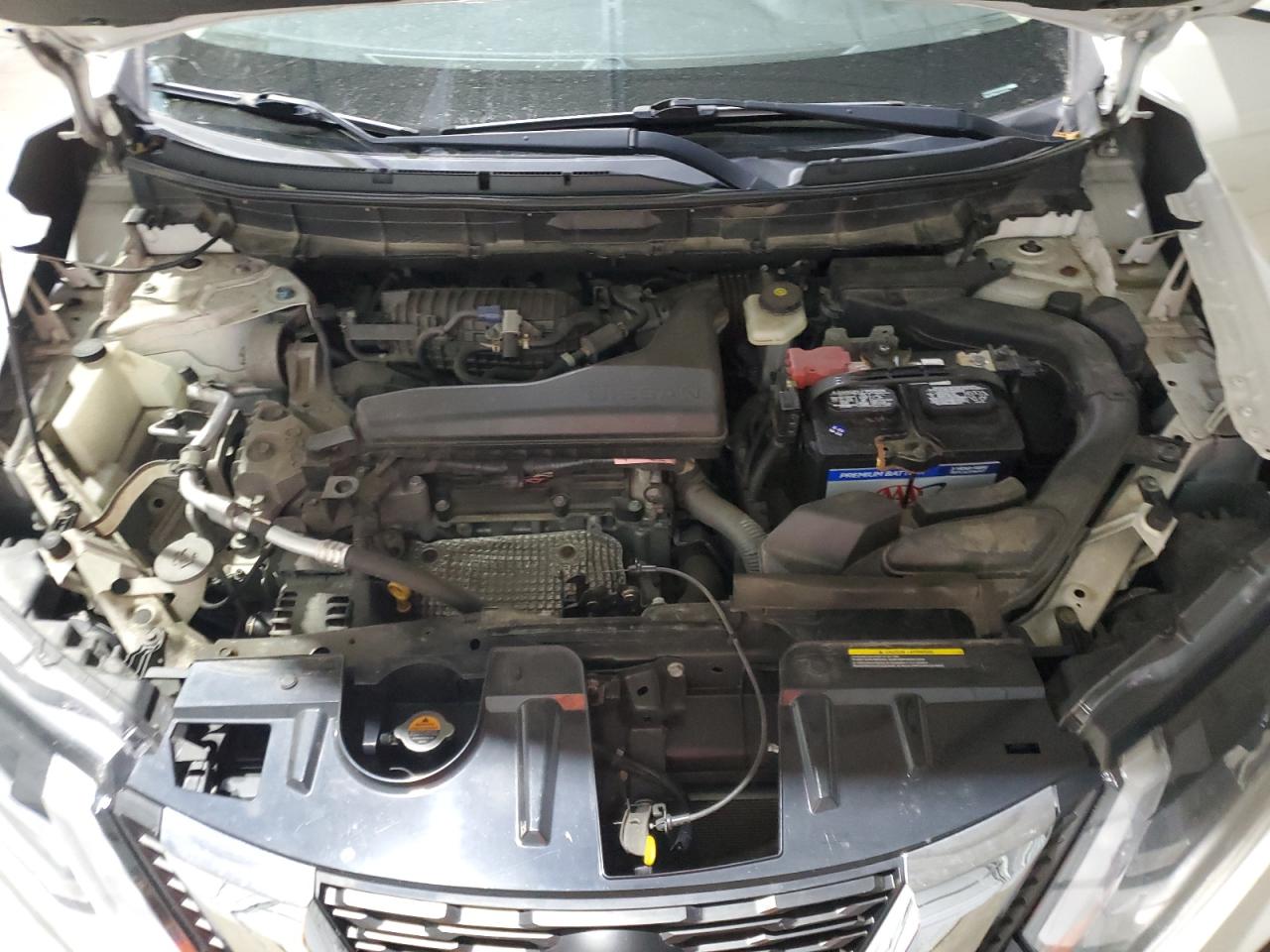 Nissan Rogue S Image 5