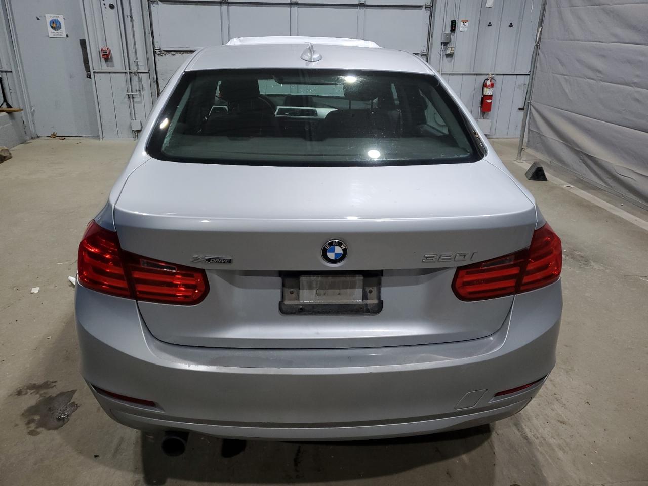 BMW 3 Series I Xdrive Image 8