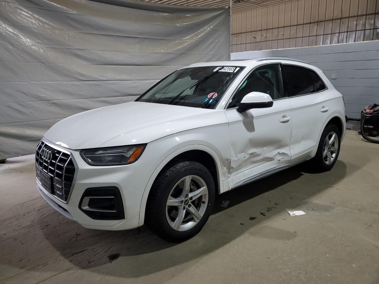 Audi Q5 Premium Image 1